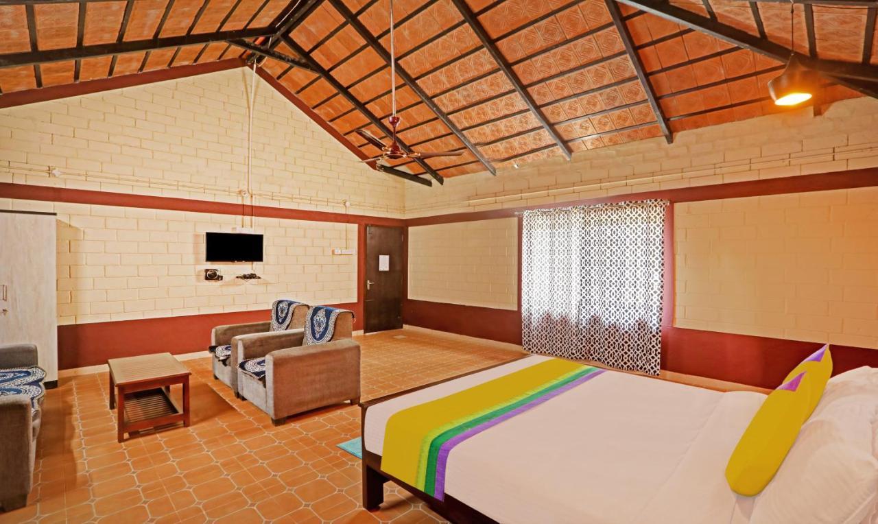 Hotel Allaranda Homestay 마디케리 외부 사진
