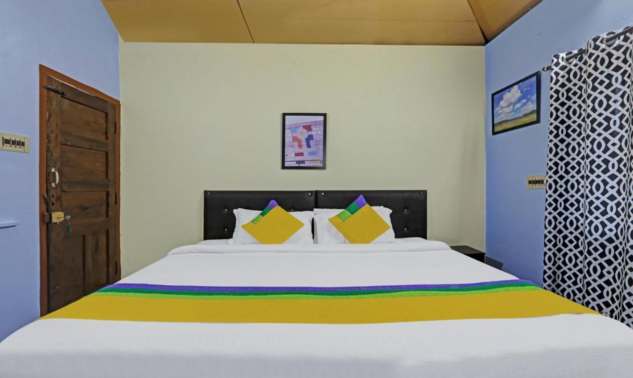 Hotel Allaranda Homestay 마디케리 외부 사진