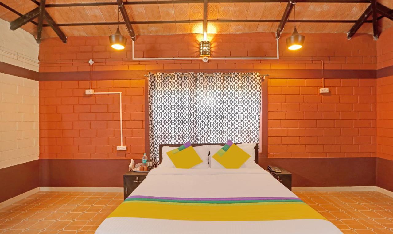 Hotel Allaranda Homestay 마디케리 외부 사진