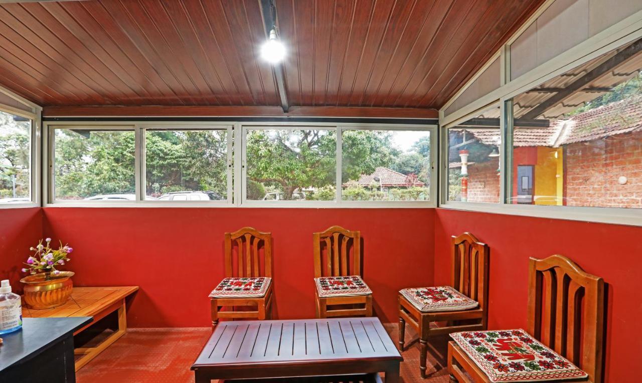 Hotel Allaranda Homestay 마디케리 외부 사진